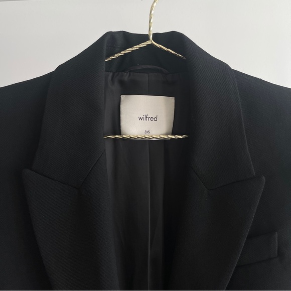 Aritzia Santos Oversized Black Blazer - Picture 4 of 7